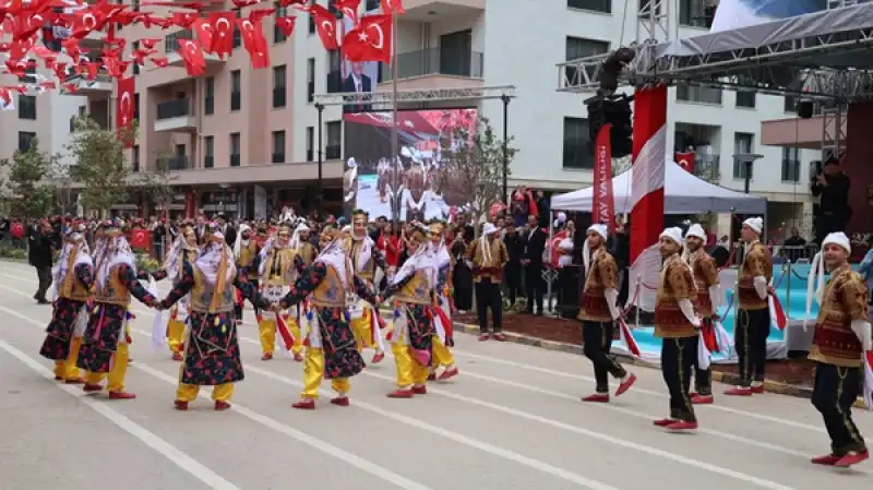 Yeniden Hayat Bulan Atatürk Caddesi’nde Cumhuriyet Coşkusu