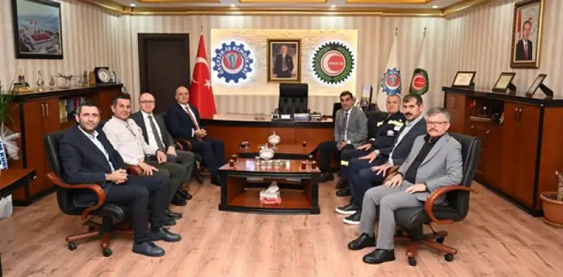 İsdemir Genel Müdürü Ayhan Akın’dan Özçelik-iş Sendikası’na Hayırlı Olsun Ziyareti