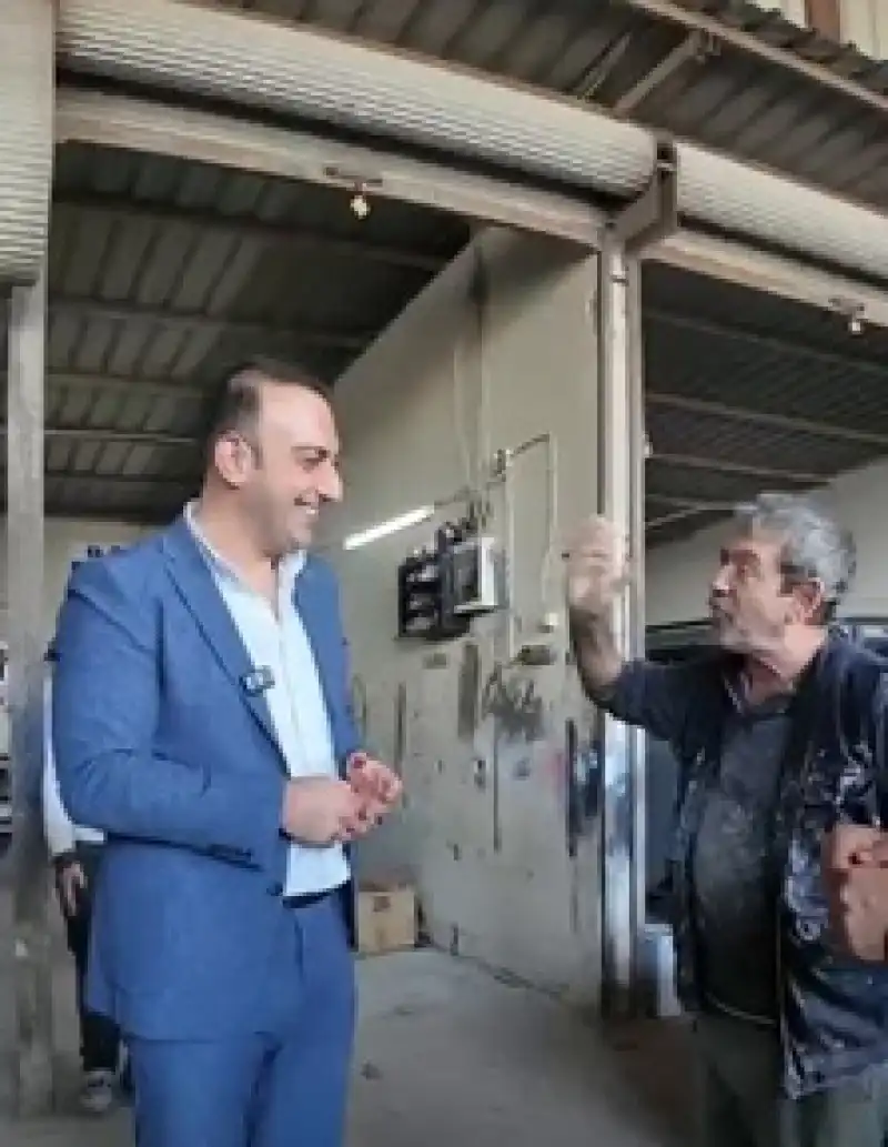 Başkan Özgün, Defne’de Vatandaşlarla Bir Araya Gelmeye Devam Ediyor