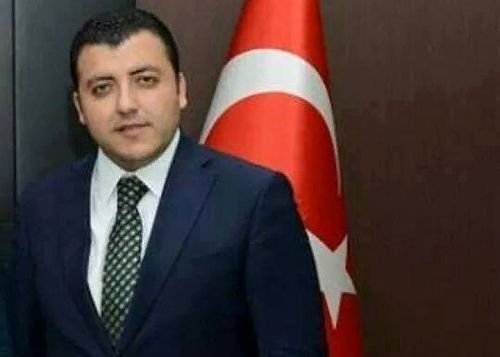 5 ilçe başkanı görevi iade etti