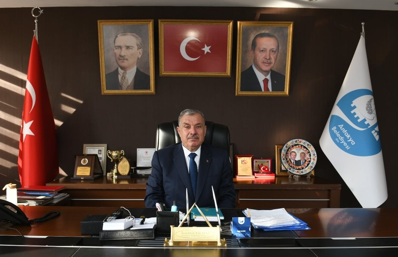 Allah bir daha bu millete İstiklal Marşını yazdırmasın