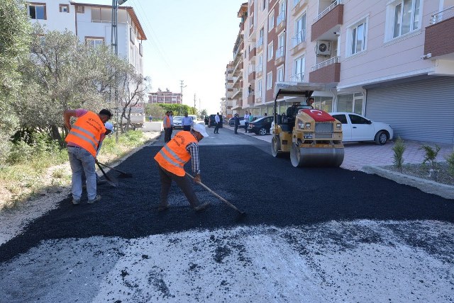 Ekinci de bozulan yollar asfaltlanıyor