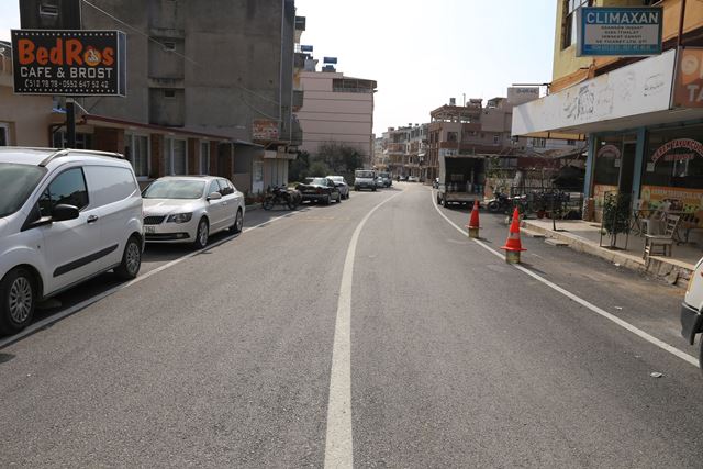 Samandağ da beton asfalt serimi