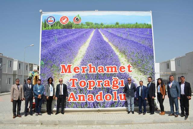BM Yetkilileri Geçici Barınma Merkezini Ziyaret Etti