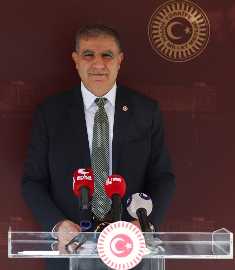 Çin de Ortaya Çıkan Virüs hayvanlardan geçmiş