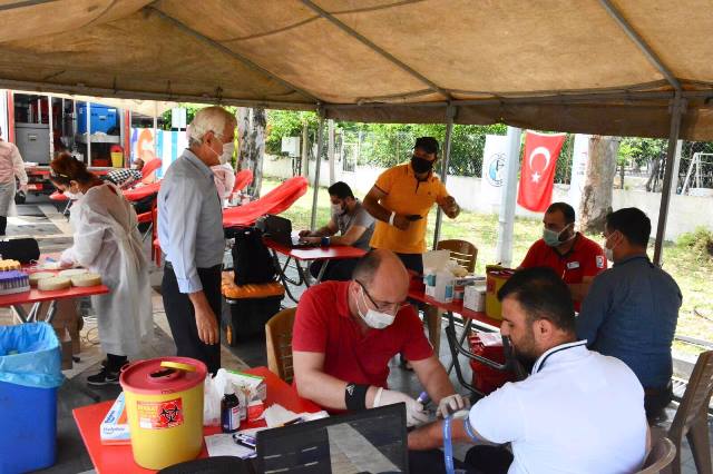 Arsuz da kan ve kök hücre bağışı kampanyası