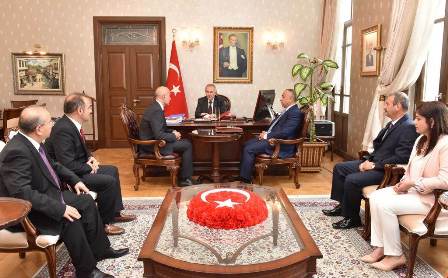 Vakıflar önemli fonksiyonları yerine getiriyor