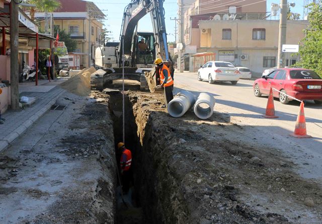 Arsuz da alt yapı çalışması sürüyor