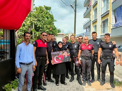 Yunus polislerinden şehidi anma ziyareti