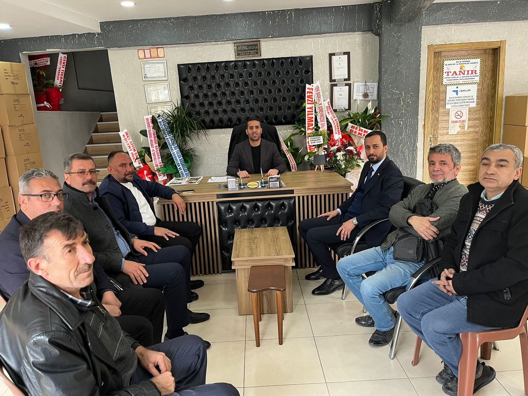 Başkan Yalçından Doğan Aydına tebrik ziyareti
