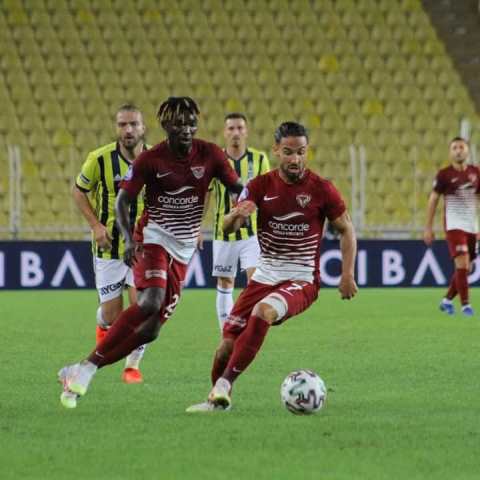 Pazarlarda maske dağıtımı sürüyor