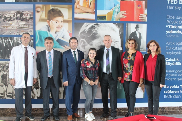 Milli gururumuz Tutya Yılmaz TED Hatay Kolejinde