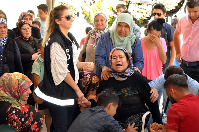 Şehidimiz eşinin isteği üzerine Nizipte toprağa verildi