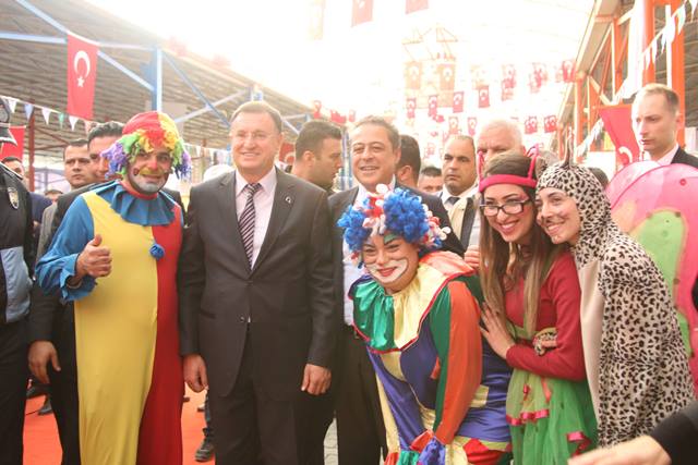 Festival şehir tiyatrosu ile renklendi