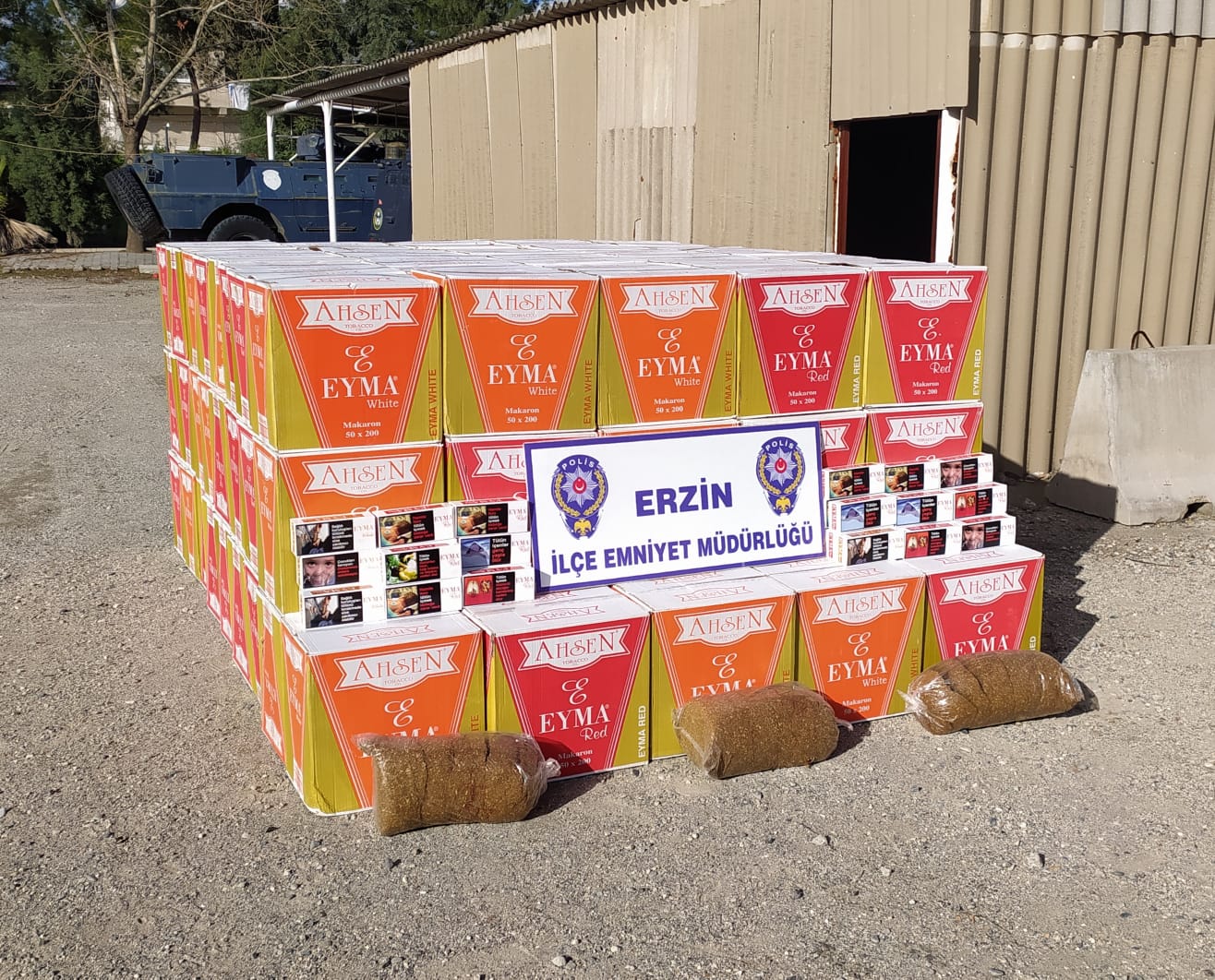Erzin de 1 milyon 316 bin makaron ile 22 kilogram tütün ele geçirildi