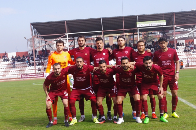  Hatayspor puan kaybetti ama