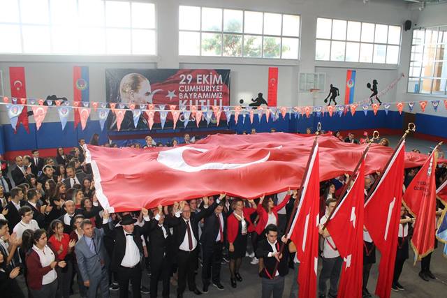 TED Hatay Kolejinde duygu dolu Cumhuriyet kutlaması