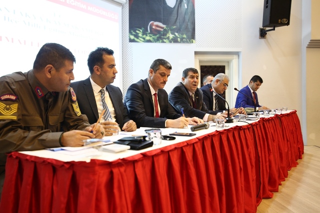 Çocuklar ve gençler geleceğimizin güvencesi
