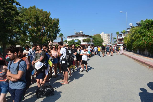 Milyonfest Arsuz coşkulu başladı