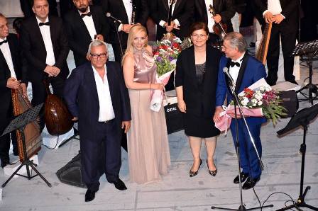 Gönülleri fethettiler