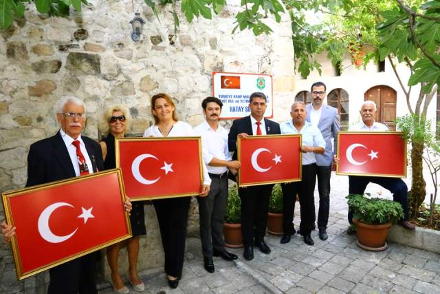 Gazileri özel günde yalnız bırakmadılar