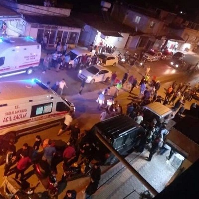 Motosiklet sürücüsü yaşlı adama çarptı