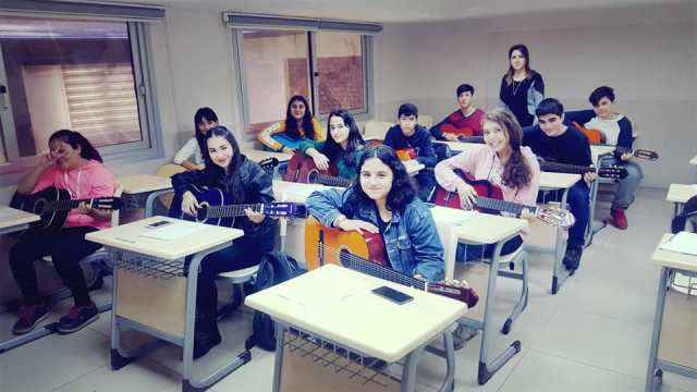 Antakya Belediyesinden gitar kursları sürüyor