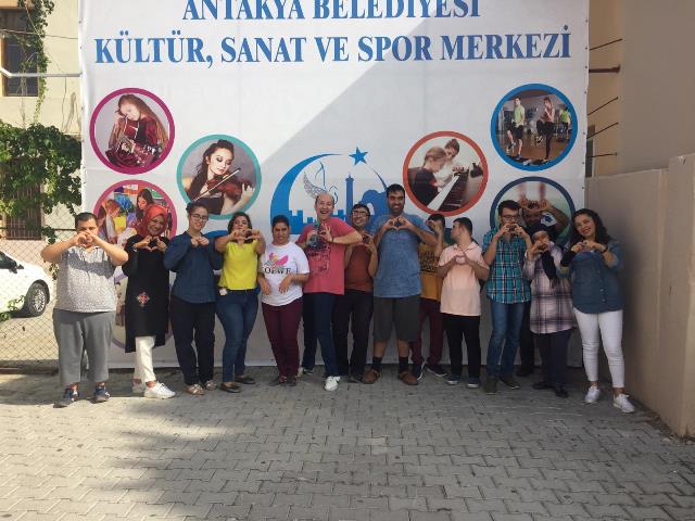 Antakya Belediyesinden özel öğrencilere resim kursu