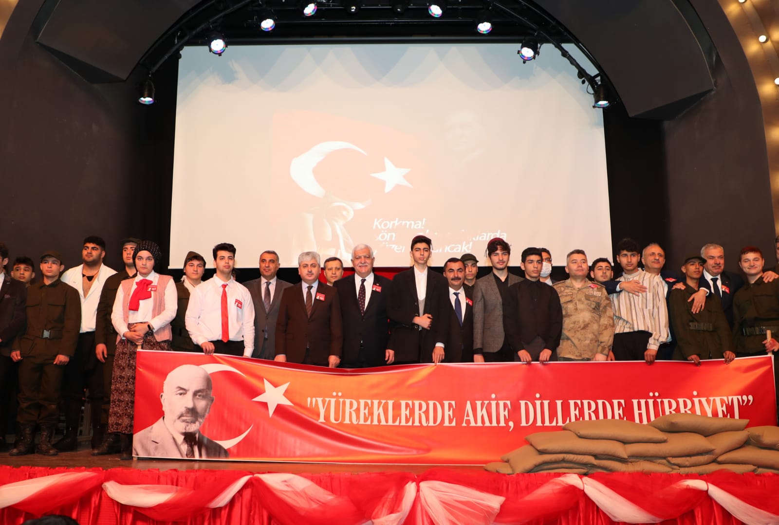İstiklal Marşının 101. Yıldönümü törenle kutlandı