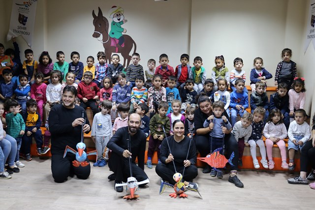 Minik kalpler Ninanın Rüyası ile öğrencileri coşturdu