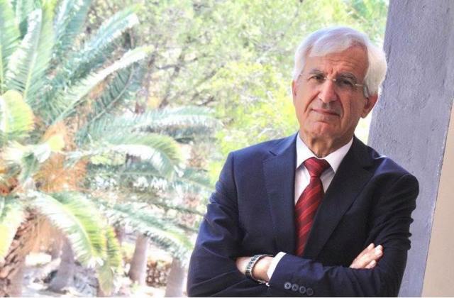 Bu zor günde halkımızın emrindeyiz