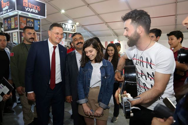 HBB ikinci kitap fuarı kapılarını açtı