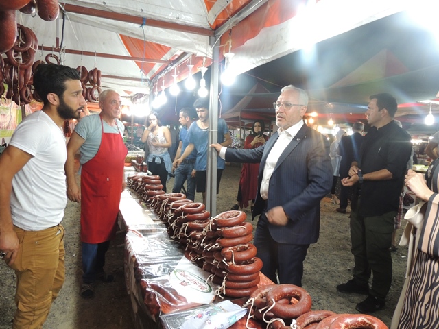 Üreticiden tüketiciye yöresel ürün pazarı açıldı