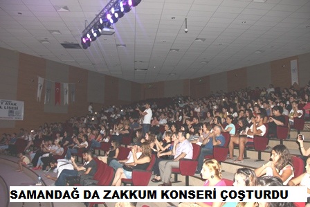 Zakkum konseri yoğun ilgi gördü