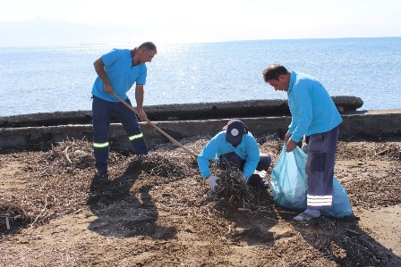 Deniz ve sahillerden 580 ton atık toplandı