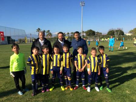 Hatay Fenerbahçe Okulu minikleri görücüye çıktı